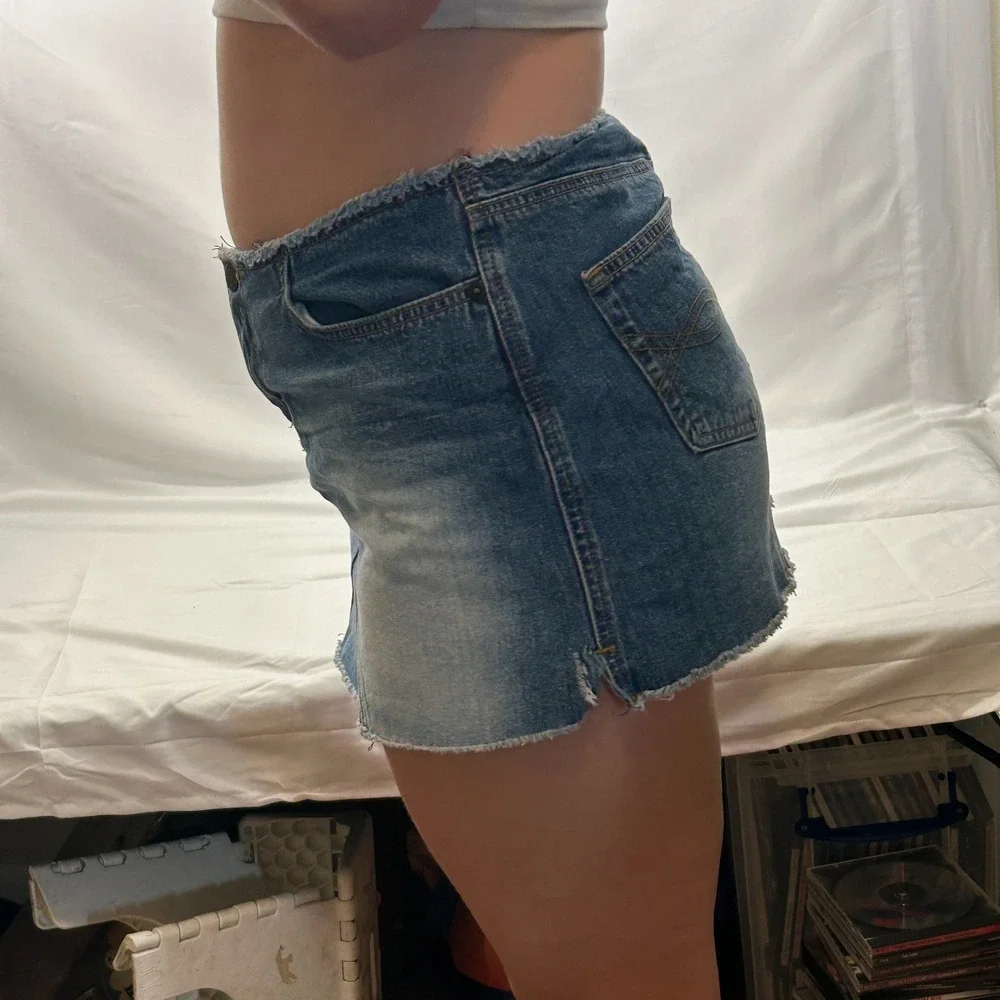 Abercrombie & Fitch brand mini across